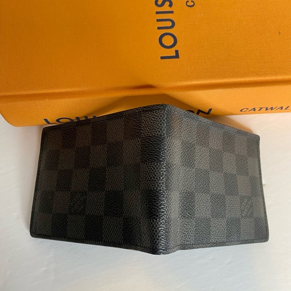 ❌❌SOLD❌❌ Louis Vuitton wallet - Picture 7 of 12